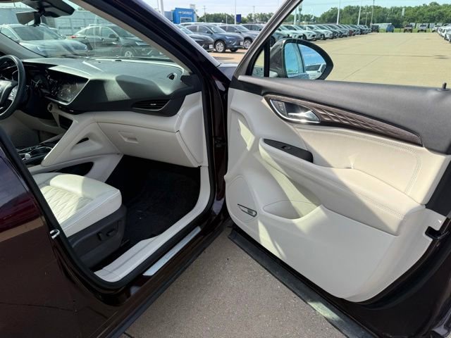 Used 2023 Buick Envision Avenir FWD image 22