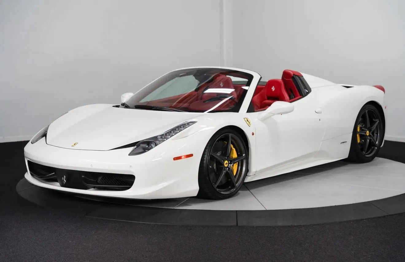 Used 2013 Ferrari 458 Spider RWD image 2