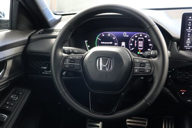 Used 2025 Honda Accord Sport image 10