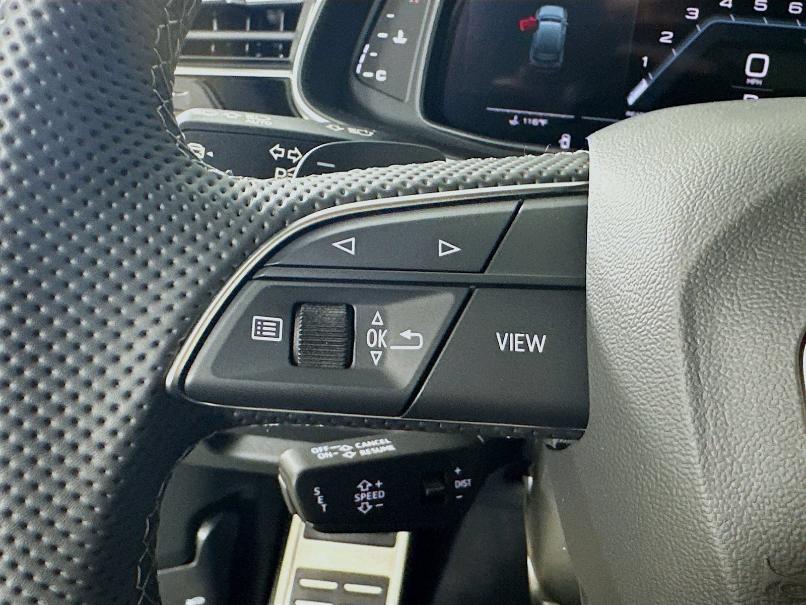 New 2026 Audi SQ7 Premium Plus AWD/4WD image 18