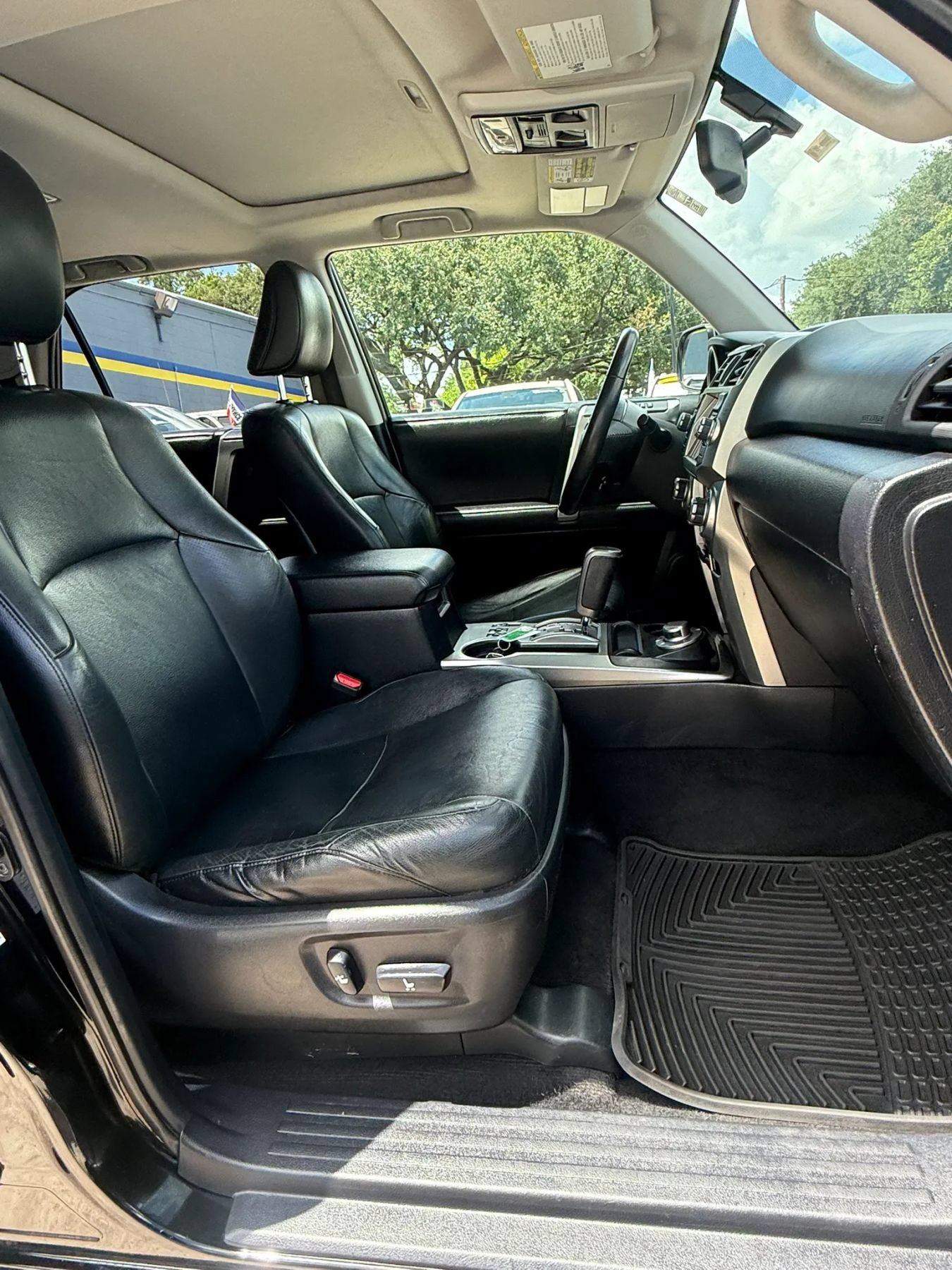 Used 2010 Toyota 4Runner Limited AWD/4WD image 15