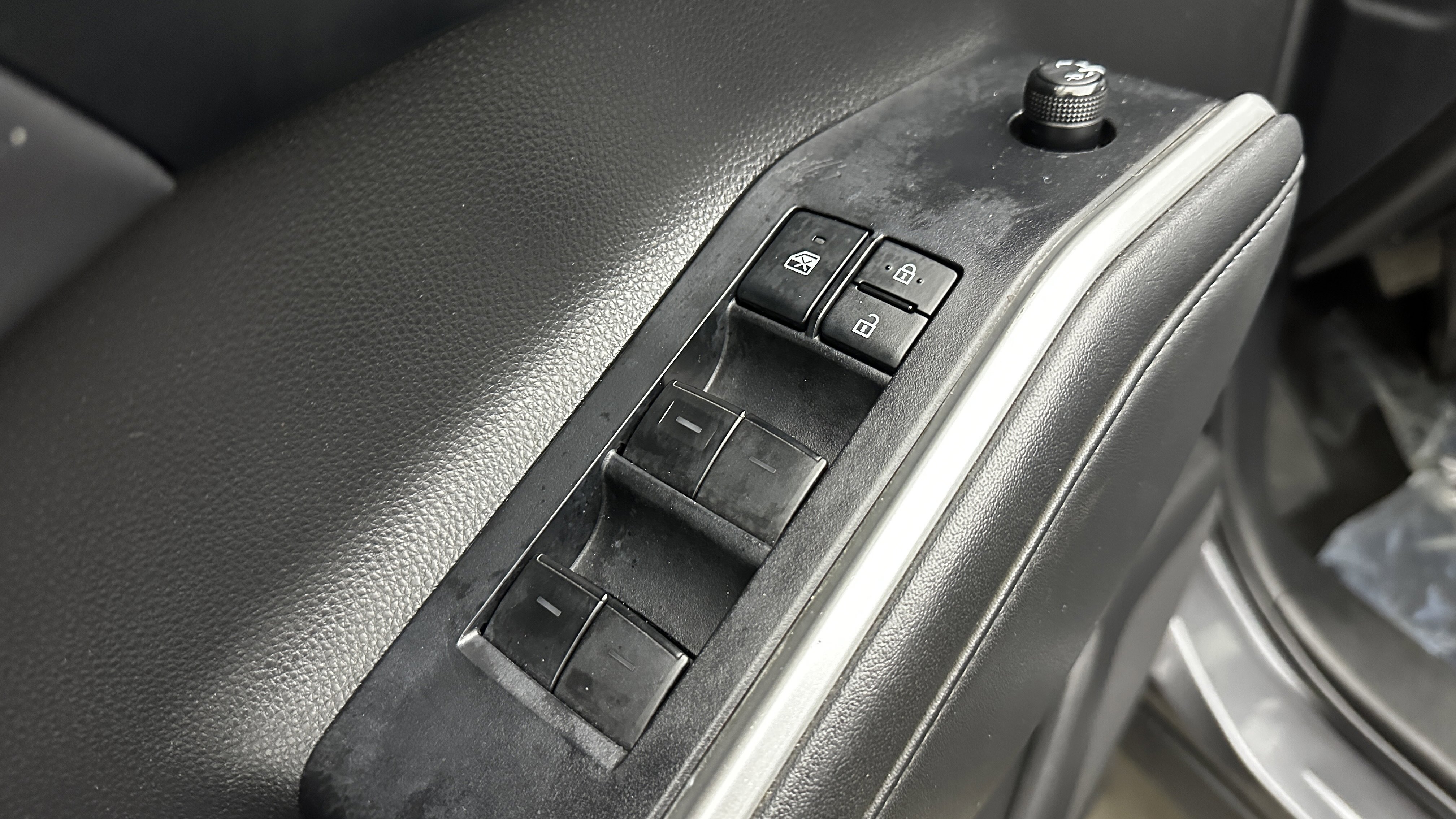 Used 2022 Toyota Highlander XLE image 12