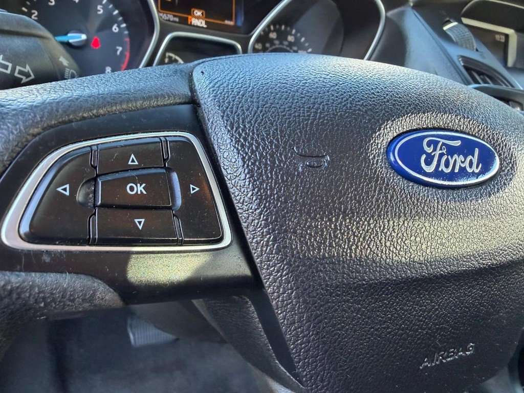 Used 2015 Ford Focus S image 27