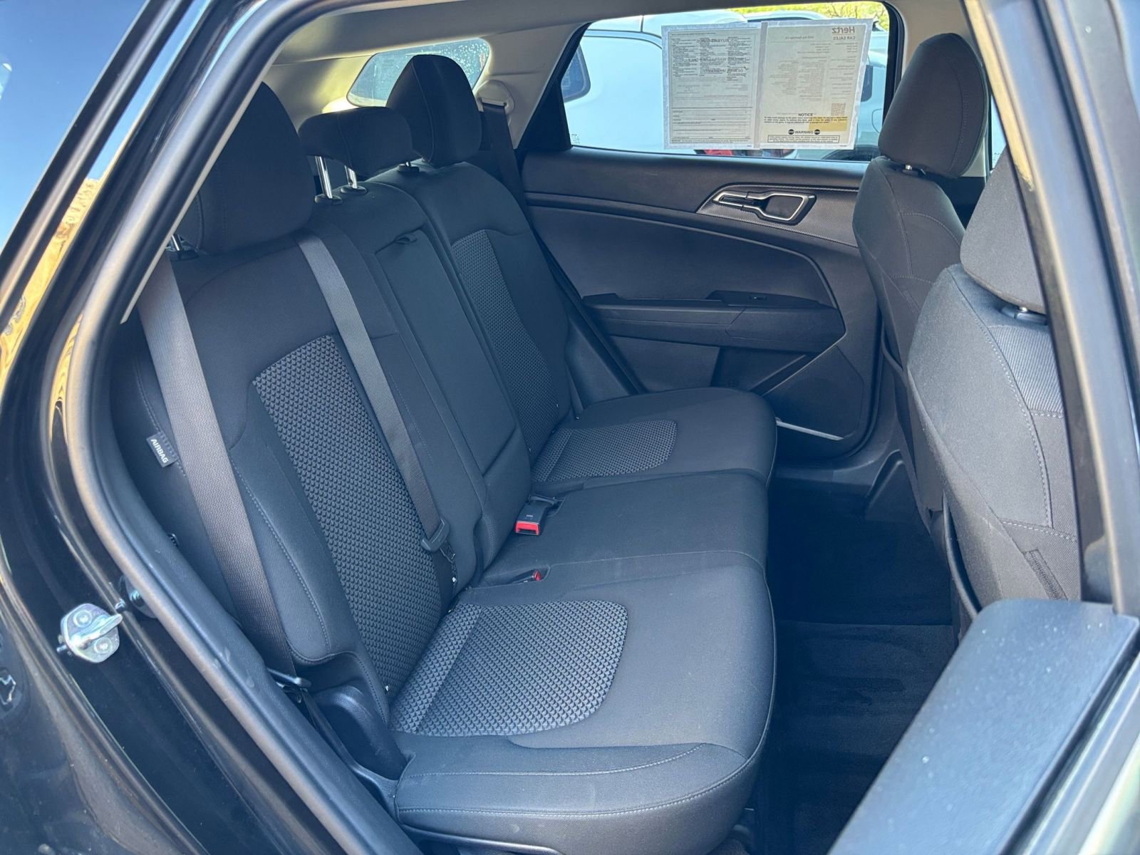 Used 2025 Kia Sportage LX FWD image 37