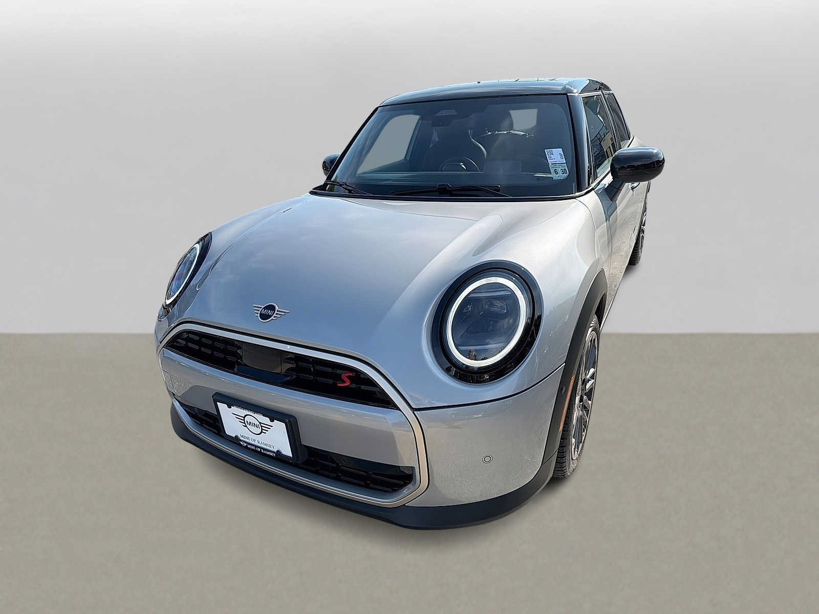 Used 2025 MINI Cooper S FWD image 1