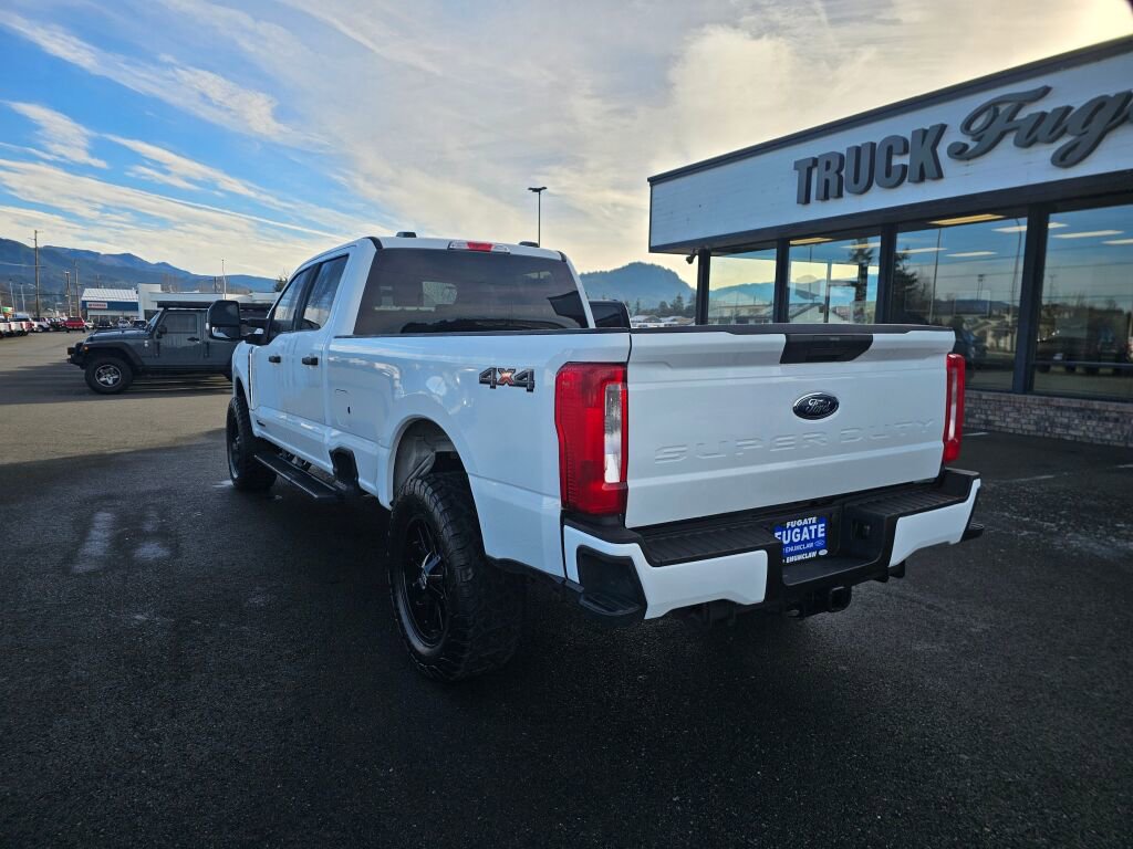 Certified 2024 Ford F350 XLT image 9