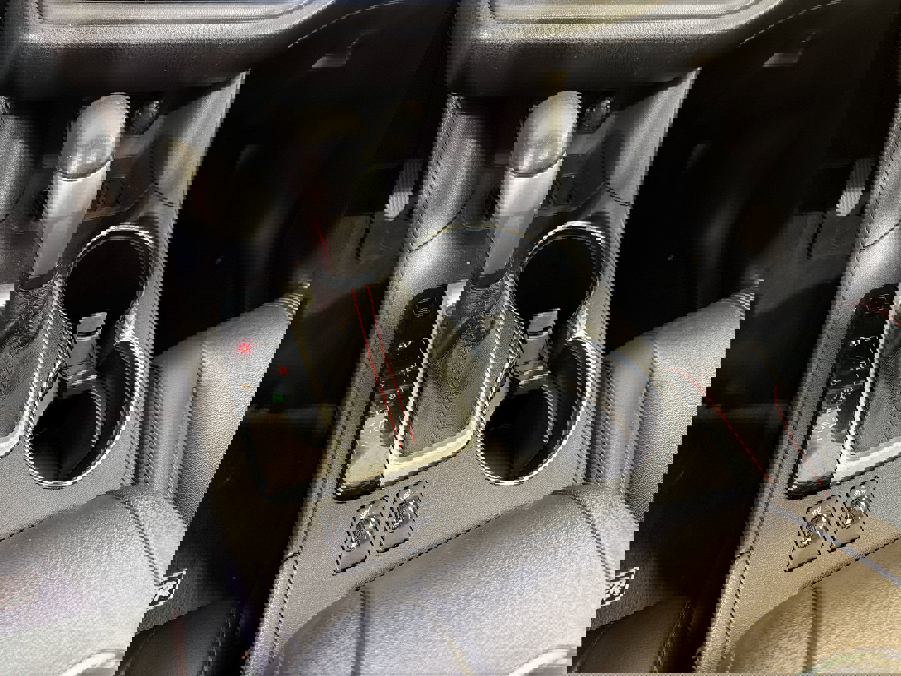 Used 2019 Toyota Highlander SE image 21