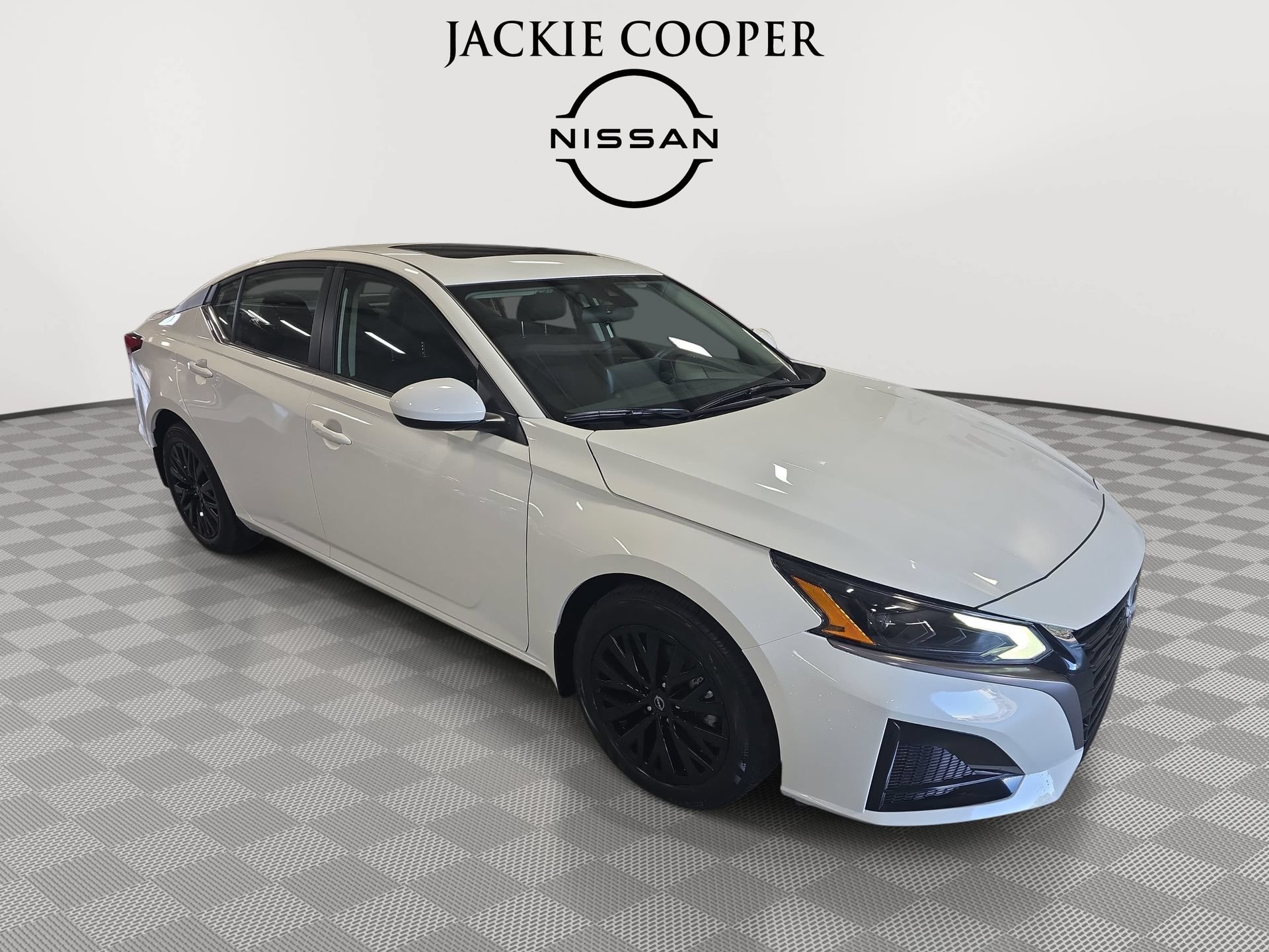 New 2026 Nissan Altima 2.5 SV w/ SV Special Edition Package FWD image 3