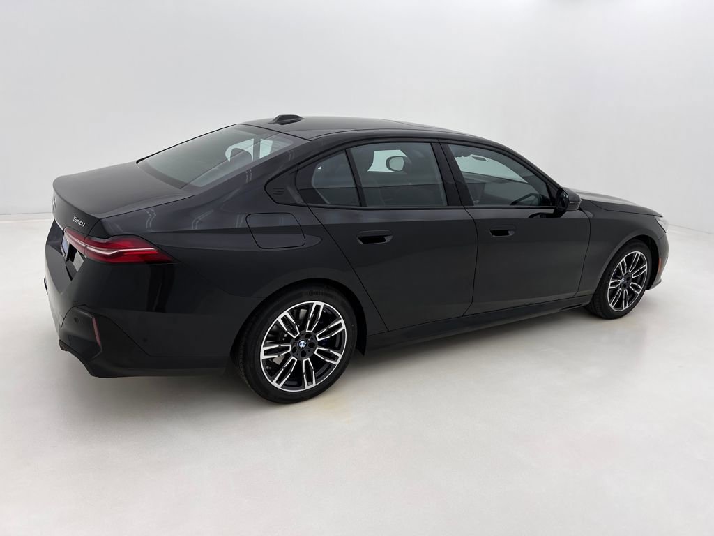 New 2026 BMW 530i xDrive w/ M Sport Package image 4