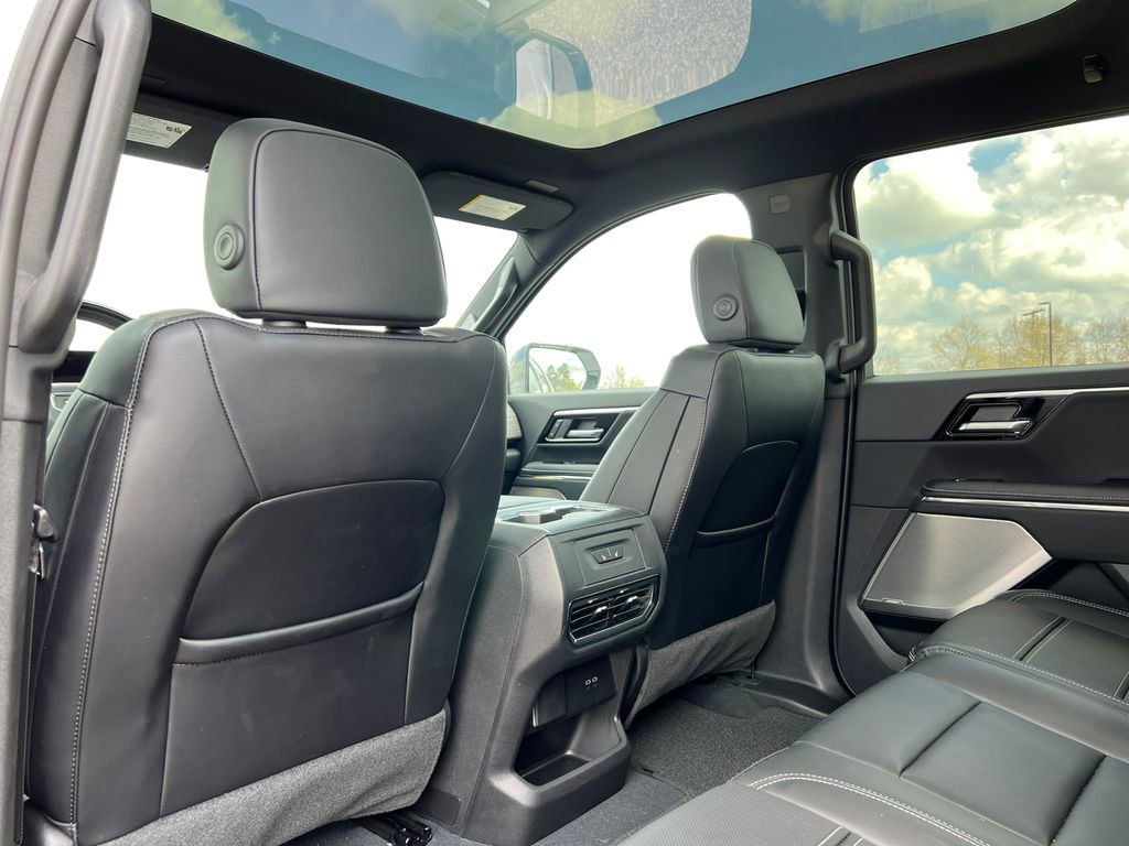 New 2025 GMC Sierra EV Denali image 39