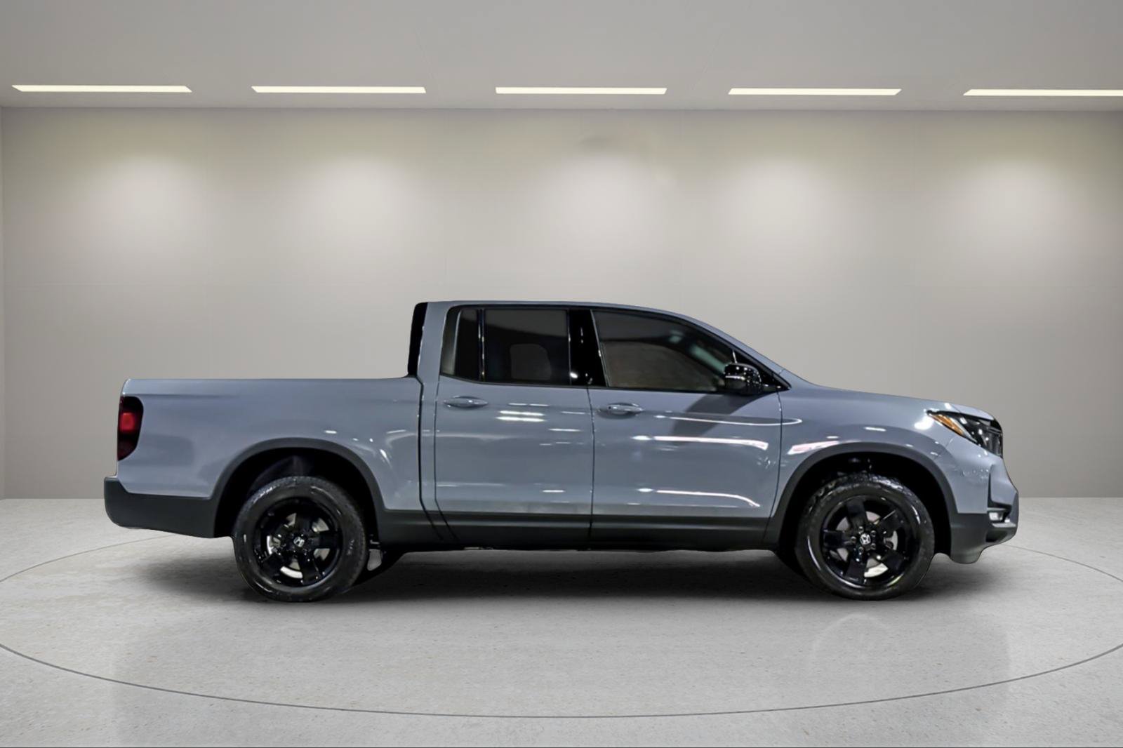 New 2026 Honda Ridgeline Black Edition image 2