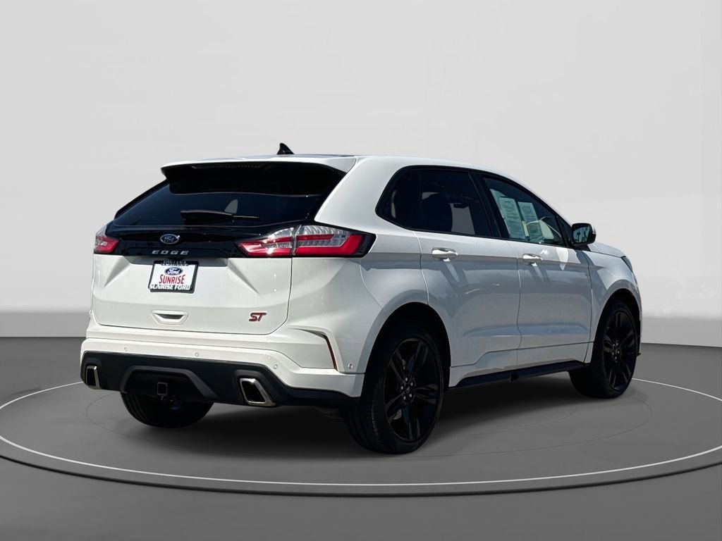 Certified 2024 Ford Edge ST w/ Equipment Group 401A image 5