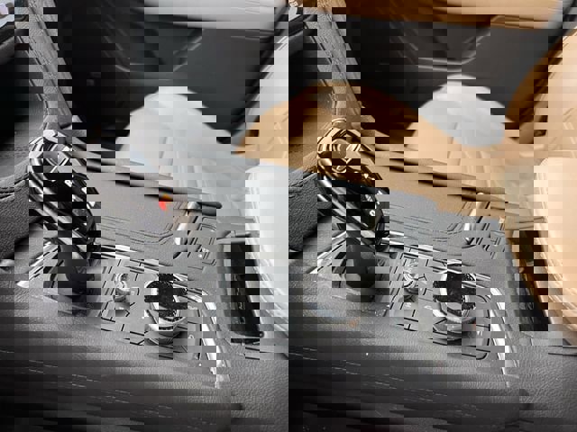 Certified 2023 Cadillac XT6 Premium Luxury w/ Platinum Package image 19