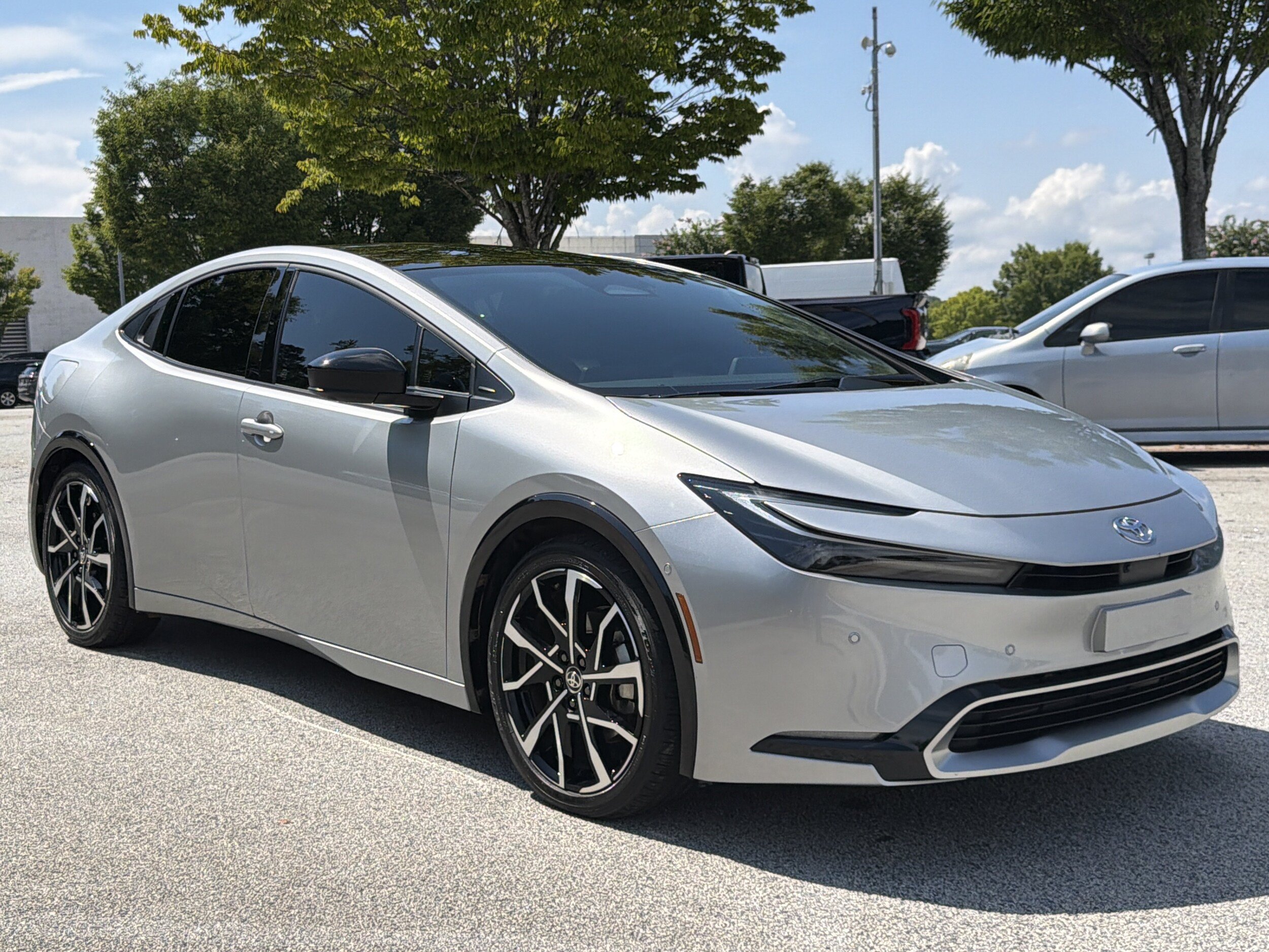 Used 2024 Toyota Prius Prime Premium w/ Advanced Technology Package FWD image 36