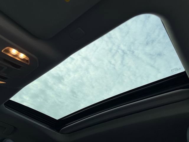 Certified 2022 Toyota Highlander Limited image 8