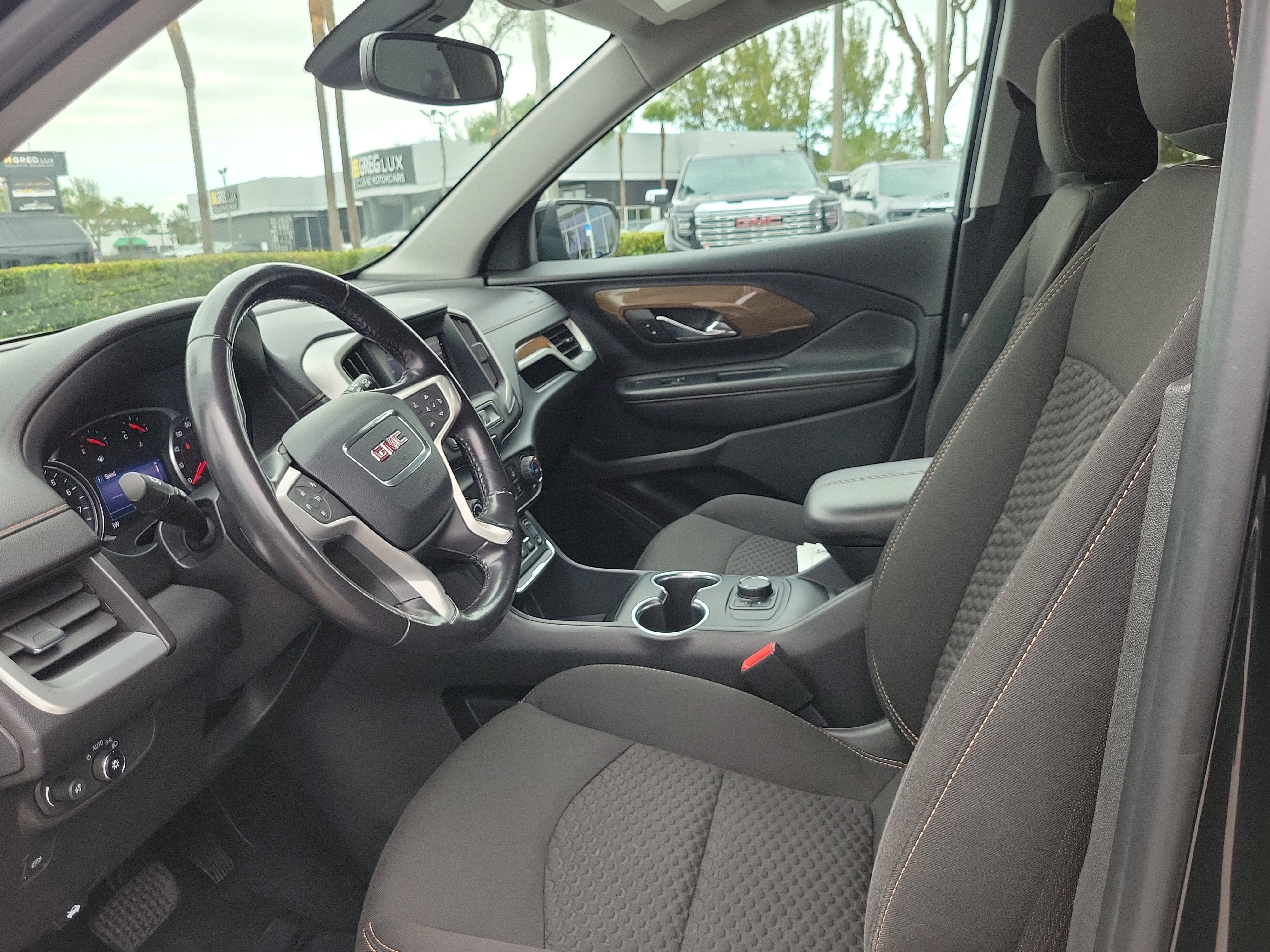 Used 2020 GMC Terrain SLE image 11