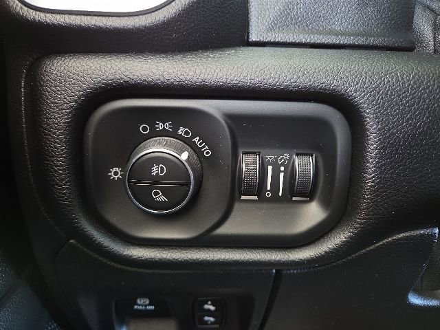 Used 2019 RAM 1500 Big Horn AWD/4WD image 59