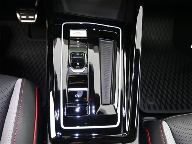 New 2025 Volkswagen GTI SE image 3