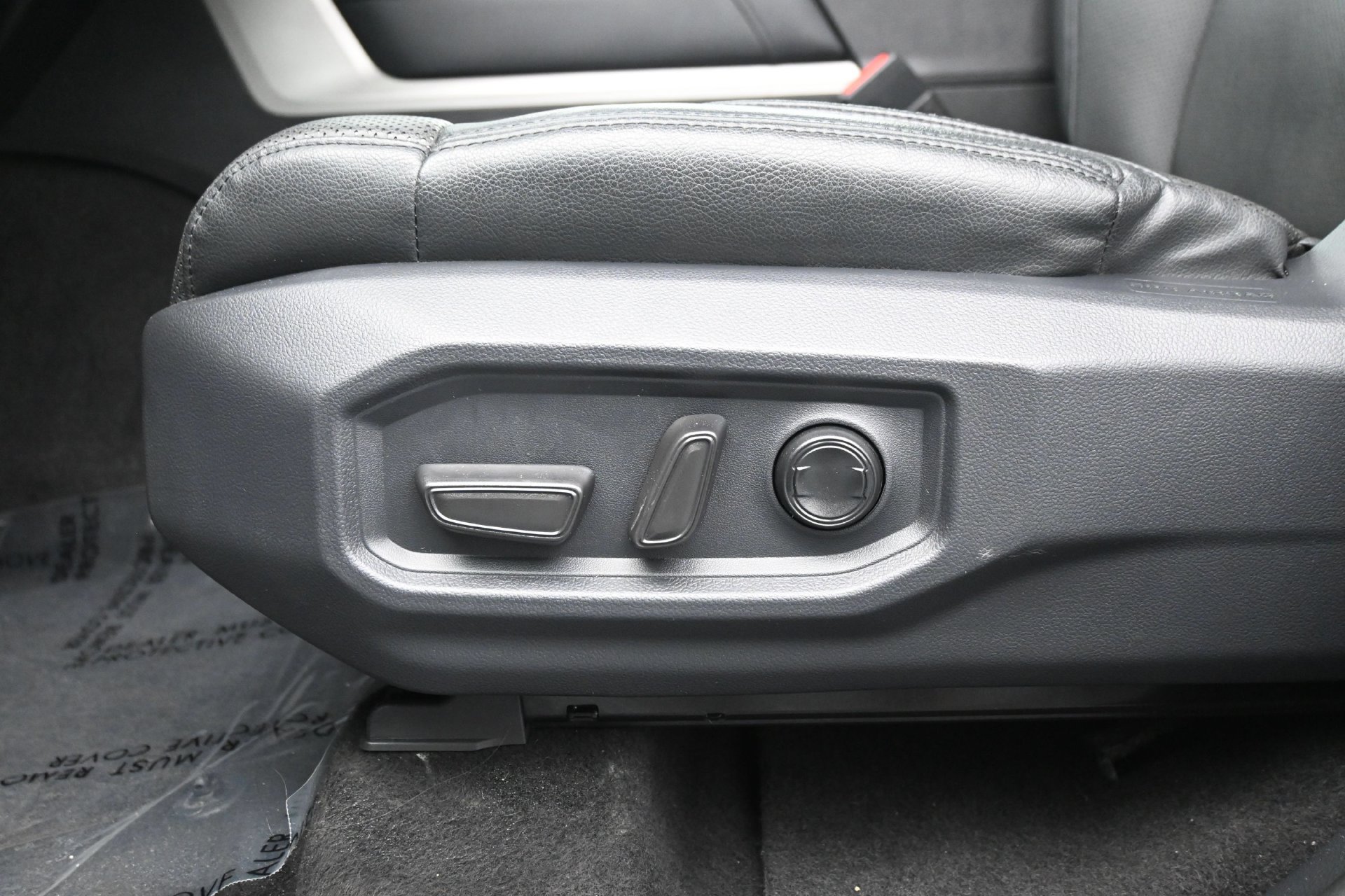 Used 2022 Toyota Tundra Limited AWD/4WD image 22