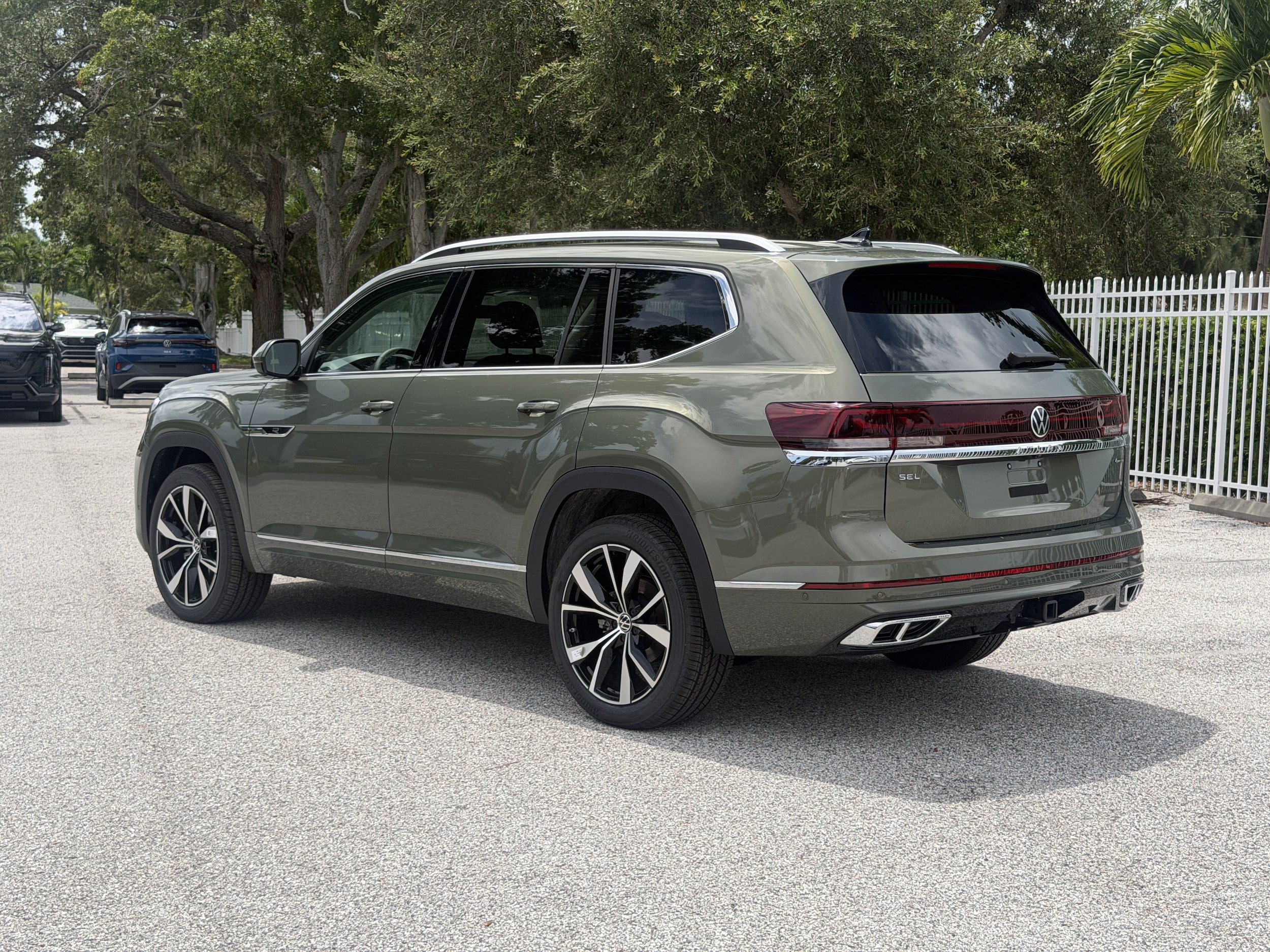 New 2026 Volkswagen Atlas SEL Premium R-Line AWD/4WD image 5