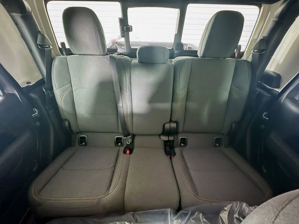 New 2026 Jeep Gladiator Sport image 10