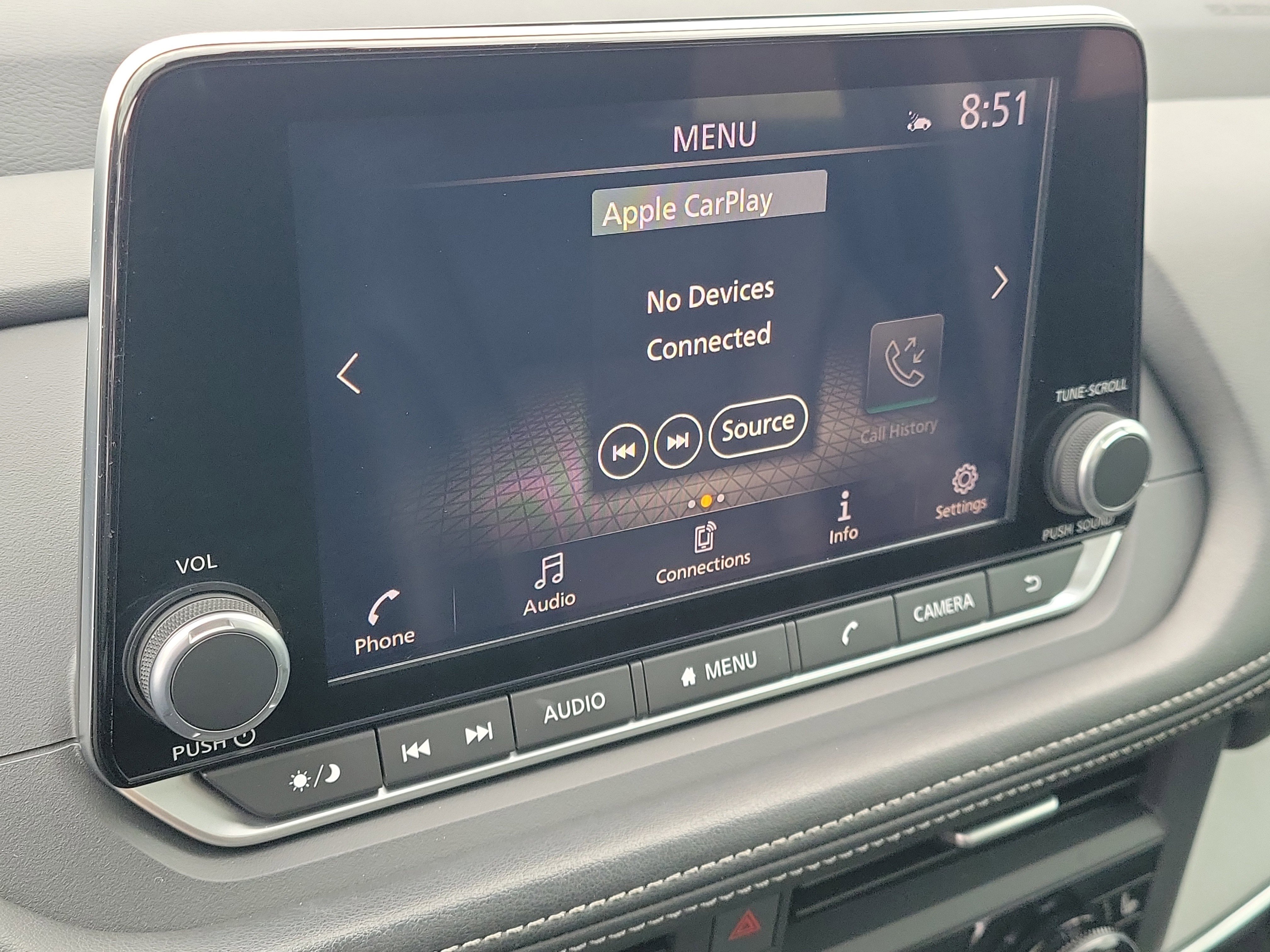 Used 2024 Nissan Rogue SV w/ SV Premium Package image 30