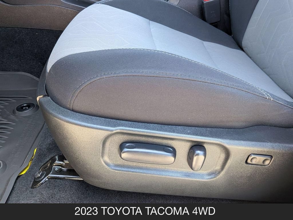 Used 2023 Toyota Tacoma TRD Off-Road w/ Black Out Package (TMS) AWD/4WD image 15