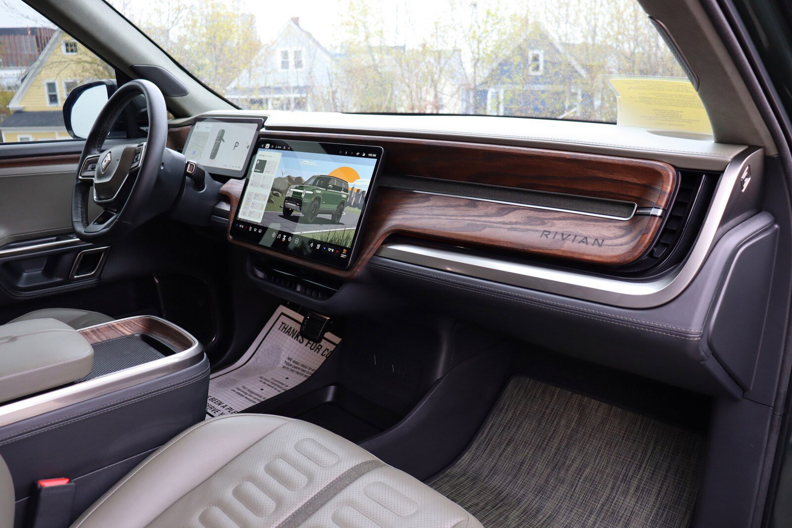 Used 2023 Rivian R1S Adventure image 23