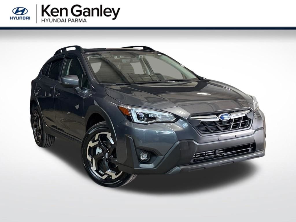 Used 2022 Subaru Crosstrek 2.5i Limited w/ Moonroof Package 2 AWD/4WD image 1