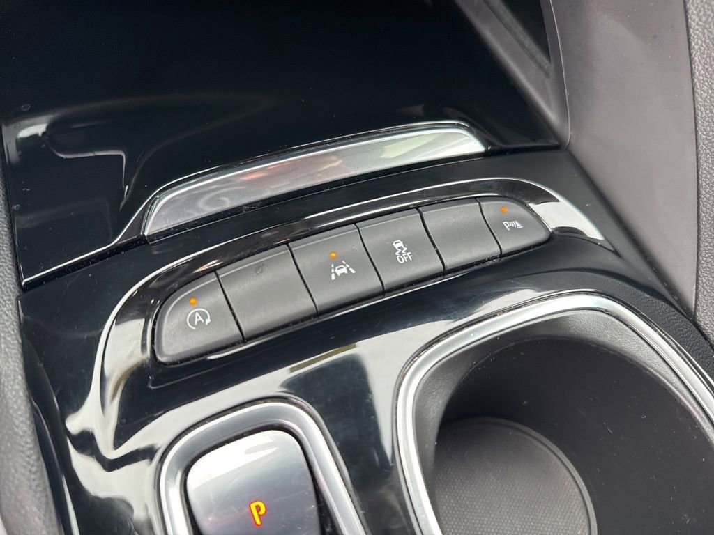 Used 2021 Buick Envision Essence image 23