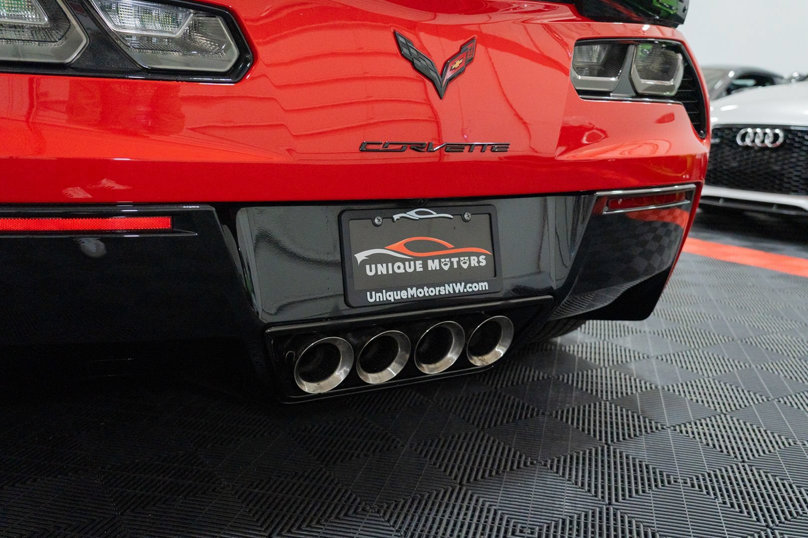 Used 2016 Chevrolet Corvette Z06 w/ 3LZ Preferred Equipment Group RWD image 9