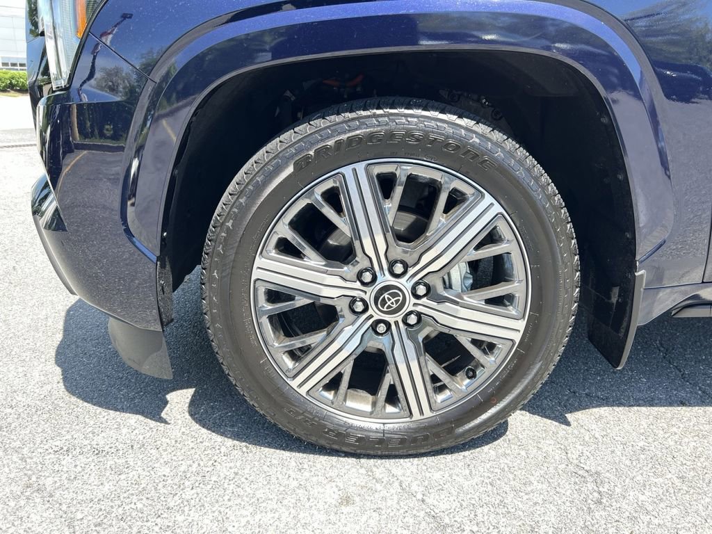 Used 2024 Toyota Sequoia Capstone AWD/4WD image 20