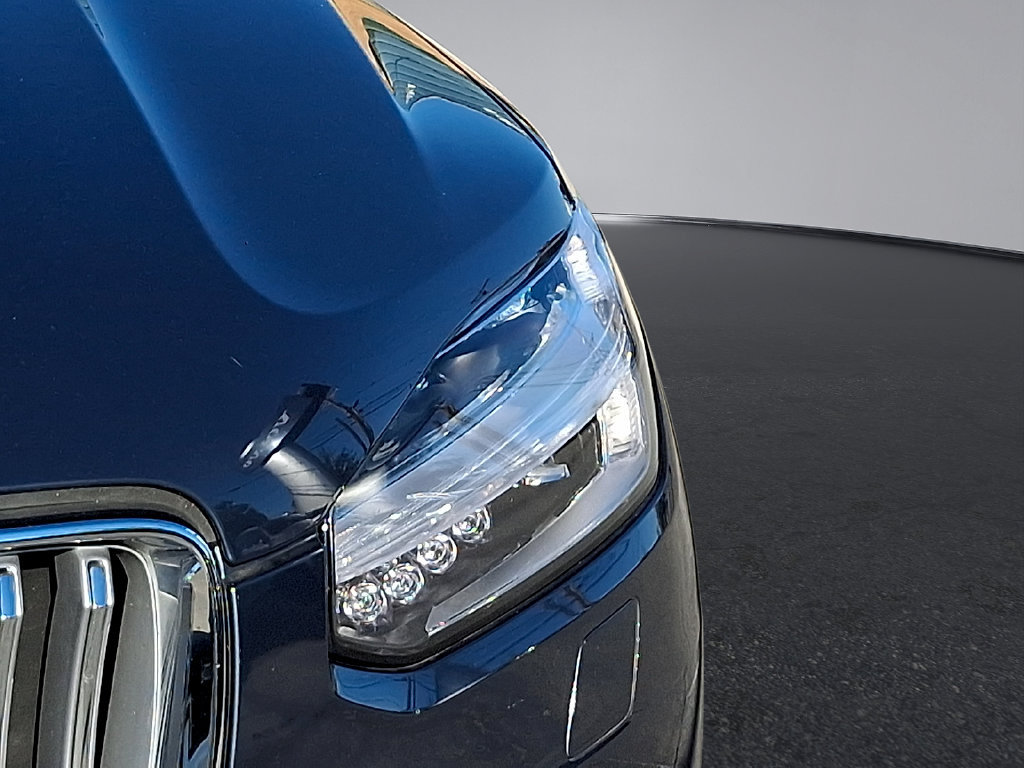 Certified 2025 Volvo XC90 T8 Ultra w/ Protection Package Premier AWD/4WD image 34