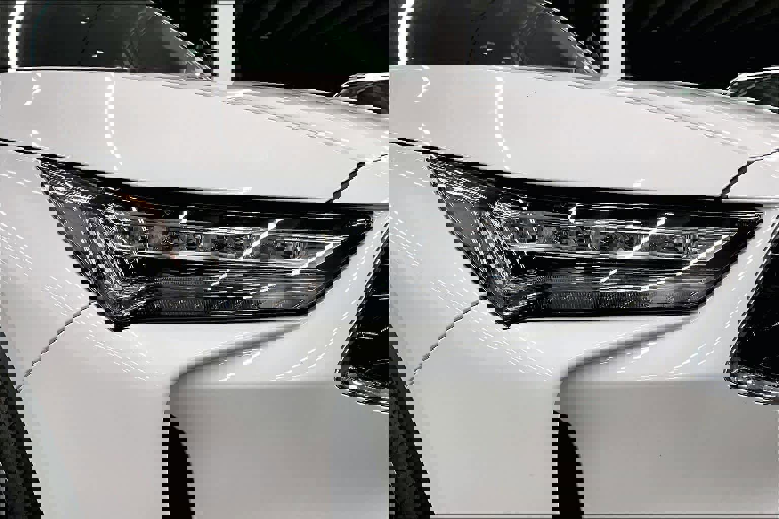 Used 2024 Acura MDX SH-AWD w/ Technology Package image 23