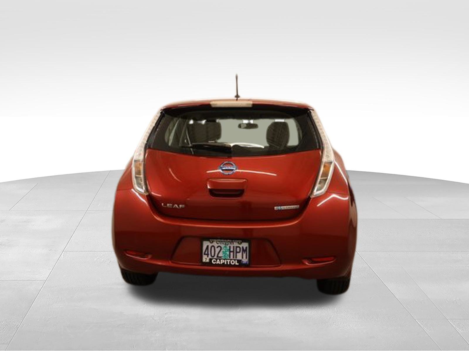 Used 2013 Nissan Leaf SV w/ LED & Quick Charge Pkg FWD image 4
