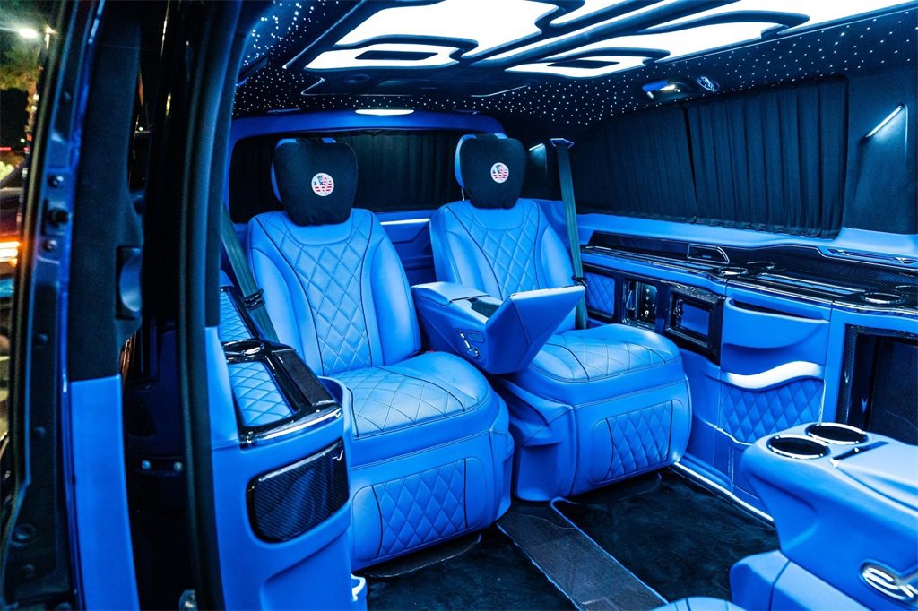 Used 2022 Mercedes-Benz Metris image 2