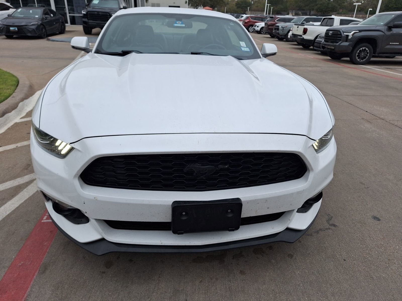 Used 2017 Ford Mustang Premium image 9