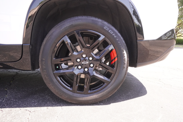 Used 2023 Chevrolet Traverse Premier w/ Redline Edition FWD image 34