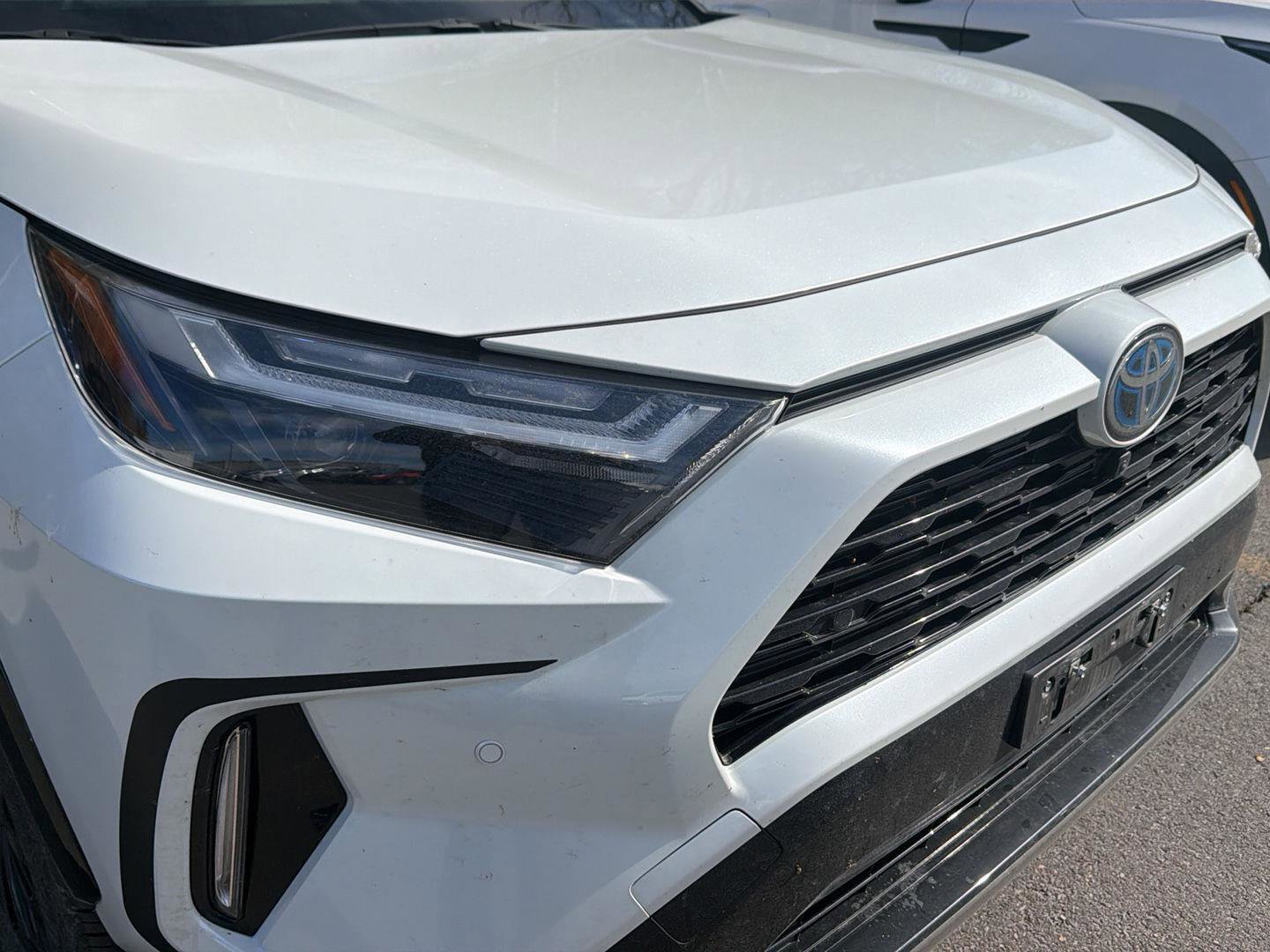 Used 2024 Toyota RAV4 XSE w/ Advanced Technology Package AWD/4WD image 4