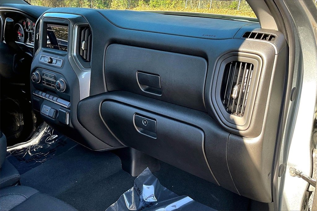 Certified 2025 Chevrolet Silverado 1500 Custom w/ Turbomax Blackout Package image 24