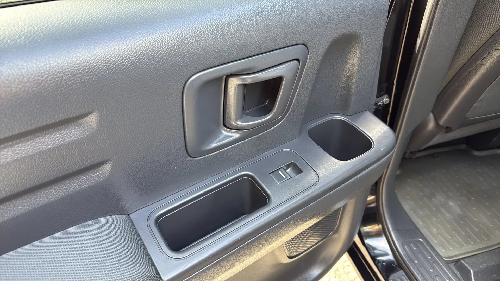 Used 2013 Honda Ridgeline Sport image 16