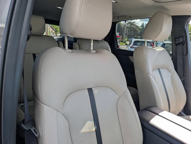Used 2024 MAZDA CX-90 Plug-In Hybrid w/ Preferred AWD/4WD image 13