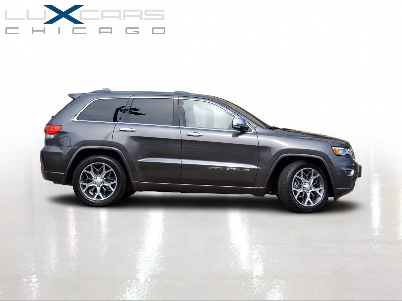 Used 2021 Jeep Grand Cherokee Overland AWD/4WD image 12