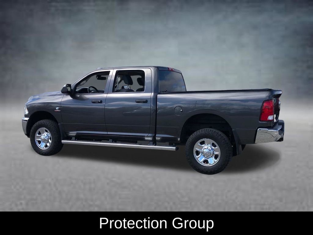 Used 2018 RAM 2500 Tradesman w/ Chrome Appearance Group AWD/4WD image 4
