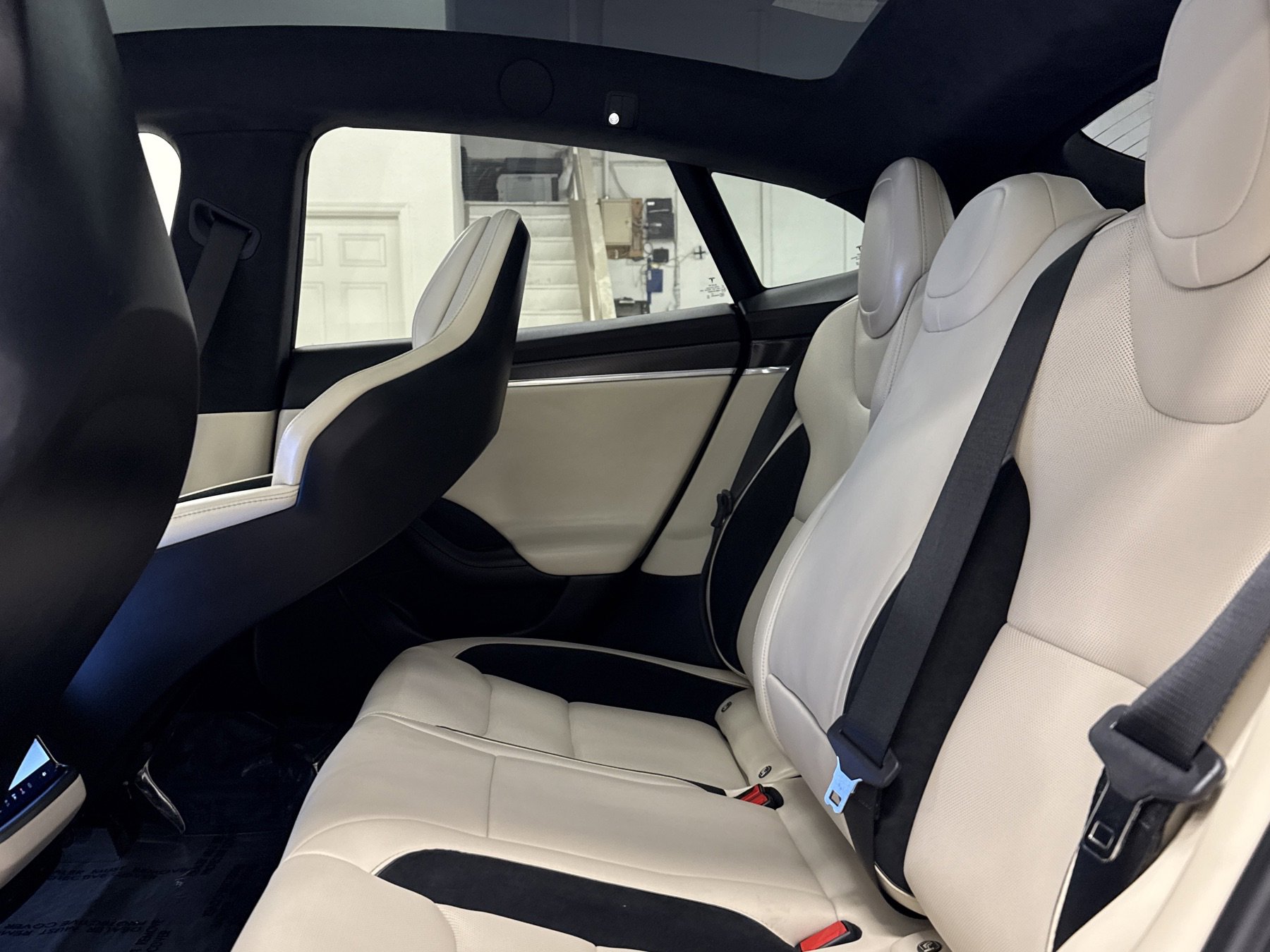 Used 2025 Tesla Model S Plaid image 21