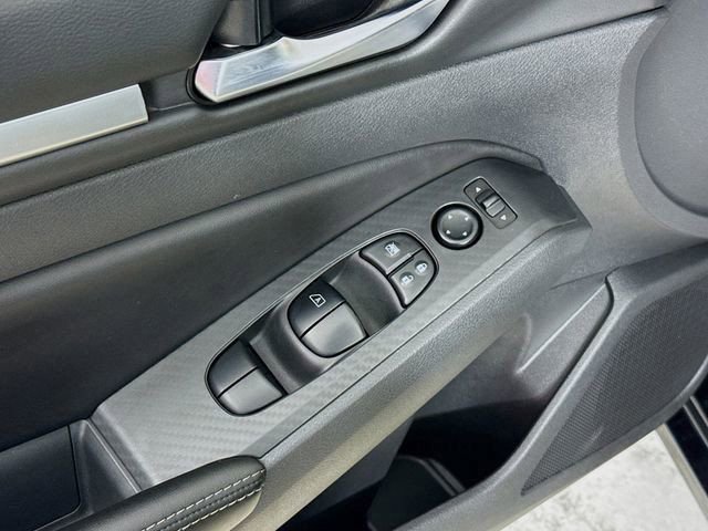 Used 2022 Nissan Altima 2.5 SV image 17