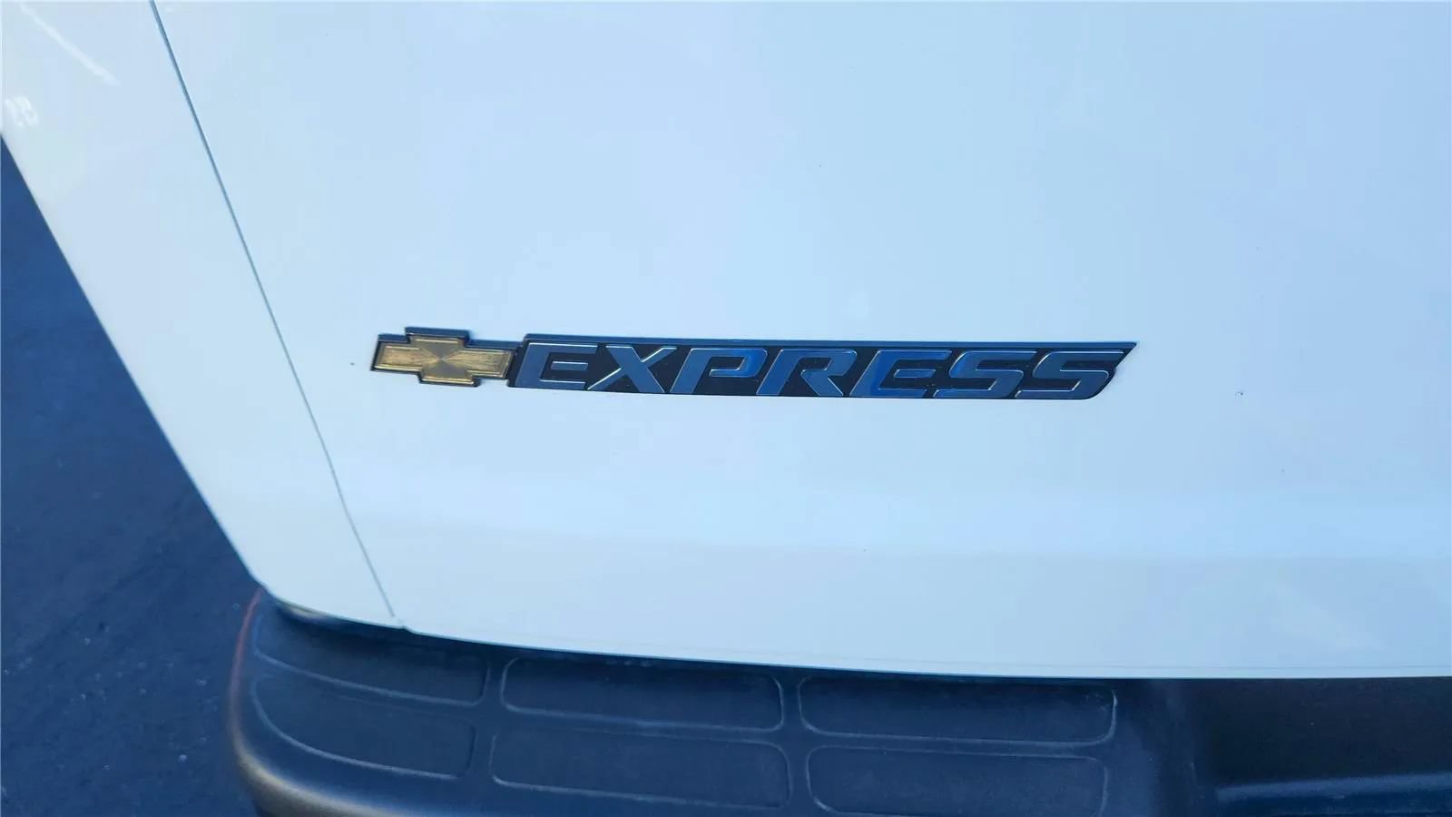 New 2025 Chevrolet Express 2500 Extended w/ Driver Convenience Package RWD image 6