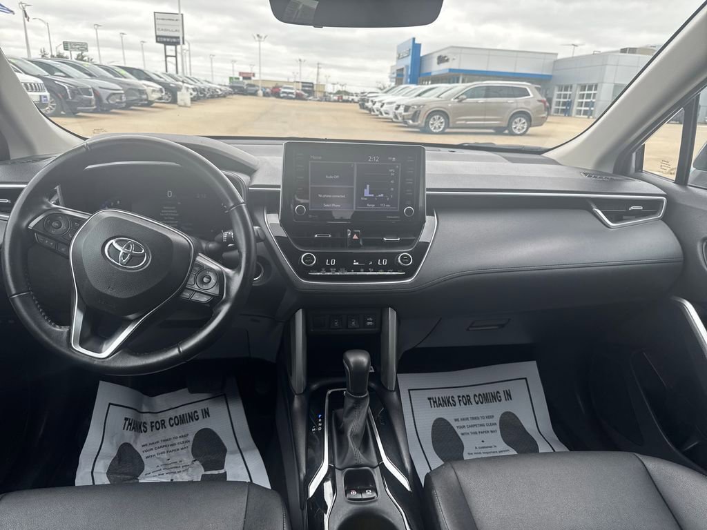 Used 2022 Toyota Corolla Cross XLE AWD/4WD image 13