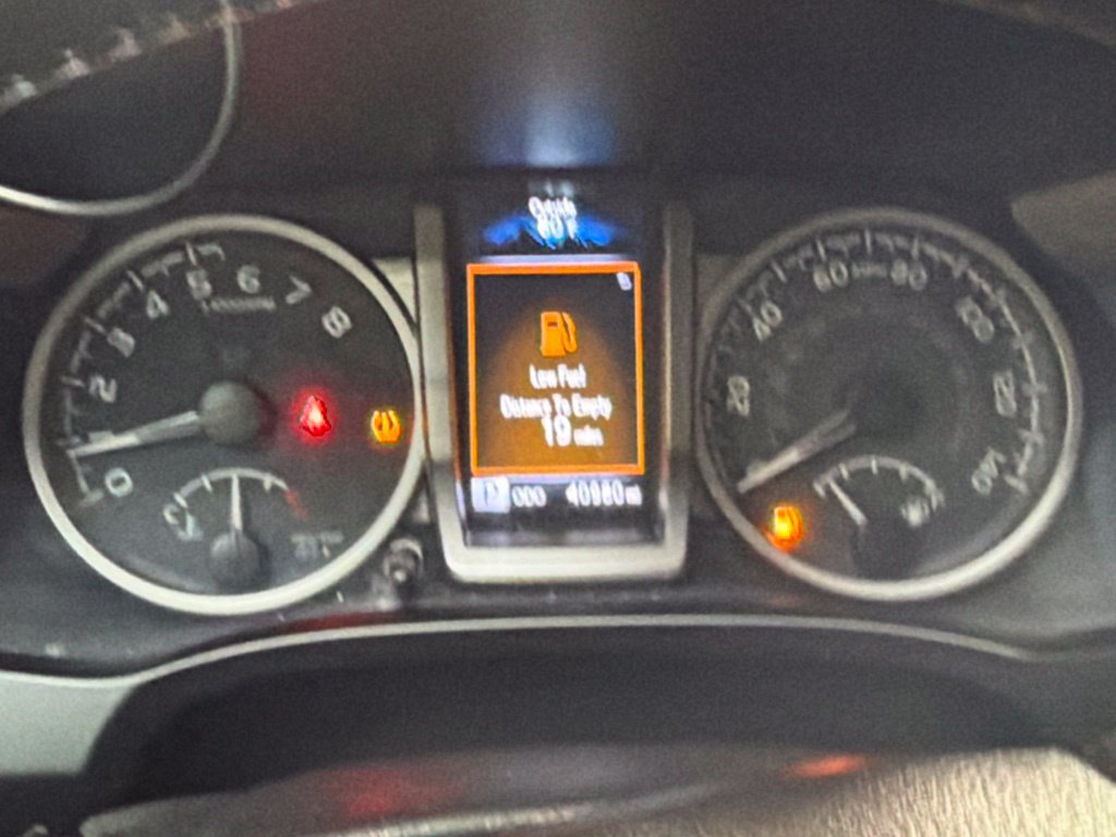 Used 2021 Toyota Tacoma SR5 w/ SR5 Appearance Package (SM) RWD image 24