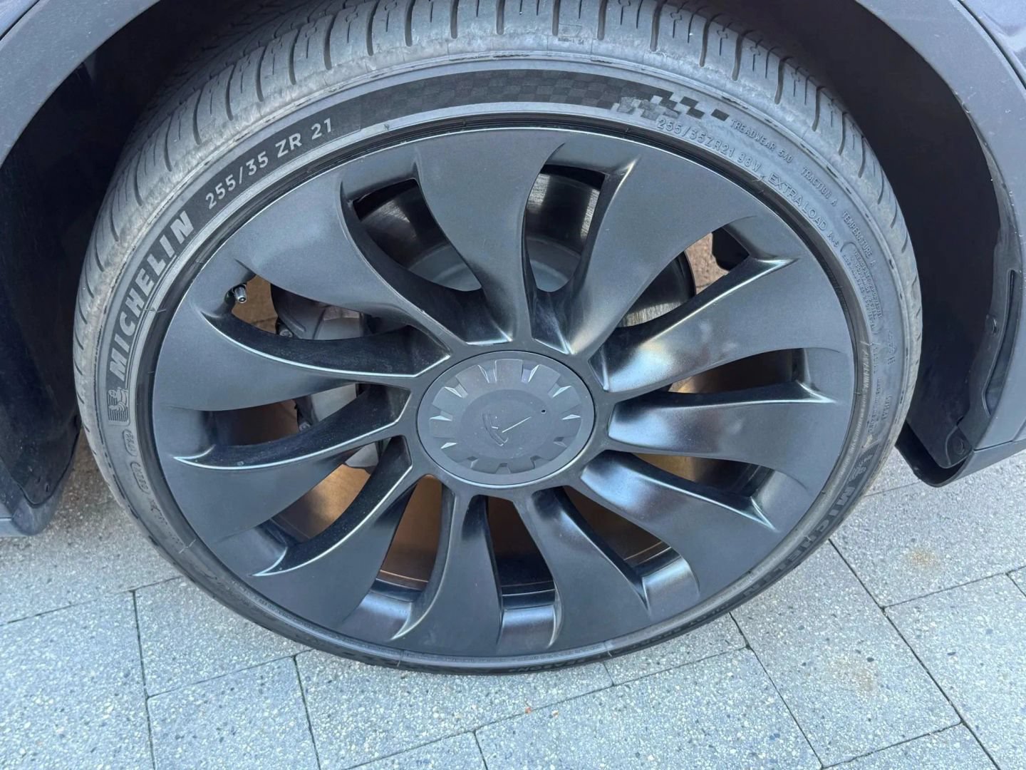 Used 2022 Tesla Model Y Performance AWD/4WD image 24